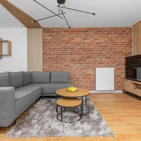 Apartment Elegant In With Sauna, Gym And Parking By Renters *