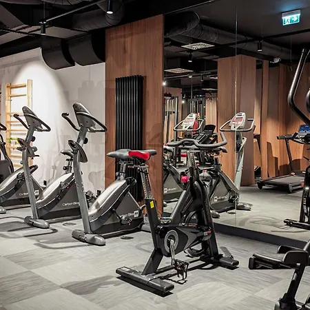 Apartment Elegant In With Sauna, Gym And Parking By Renters *