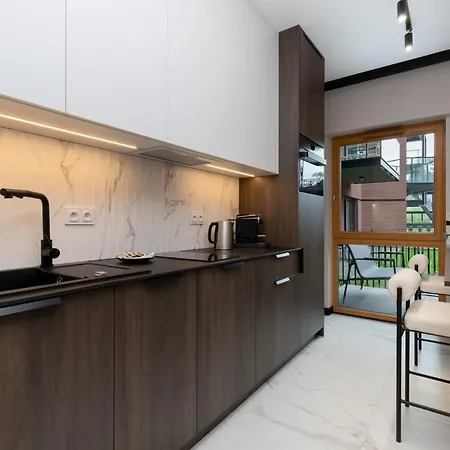 Elegant In With Sauna, Gym And Parking By Renters *