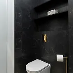 Prestige Elegant In With Sauna, Gym And Parking By Renters Appartement *