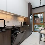 Prestige Elegant In With Sauna, Gym And Parking By Renters Gdańsk