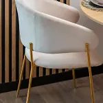 Prestige Elegant In With Sauna, Gym And Parking By Renters
