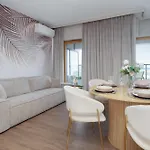 Prestige Elegant In With Sauna, Gym And Parking By Renters 公寓