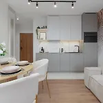 Prestige Elegant In With Sauna, Gym And Parking By Renters Appartement *
