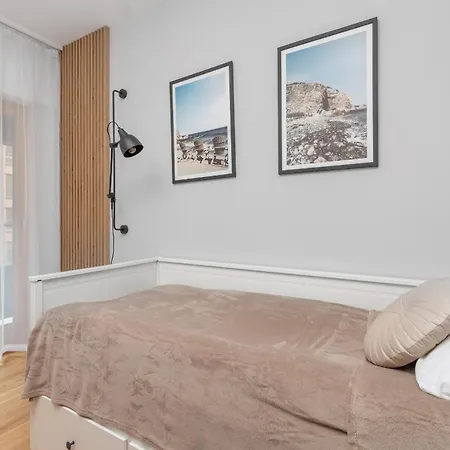 Apartament Elegant In With Sauna, Gym And Parking By Renters