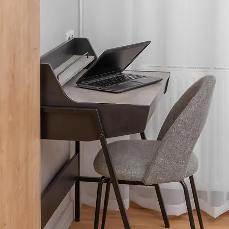 Apartament Elegant In With Sauna, Gym And Parking By Renters