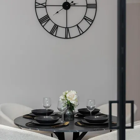 Apartment Prestige Elegant In With Sauna, Gym And Parking By Renters *