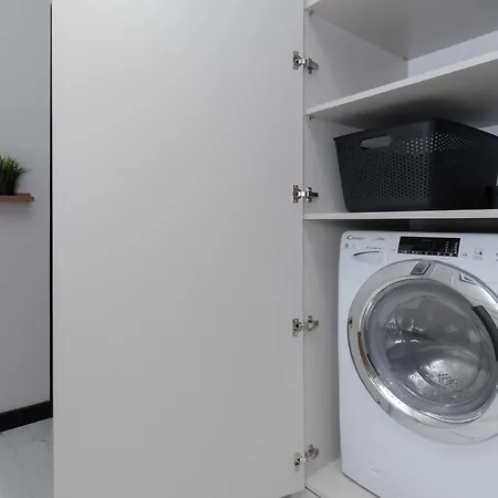 Elegant In With Sauna, Gym And Parking By Renters Gdańsk