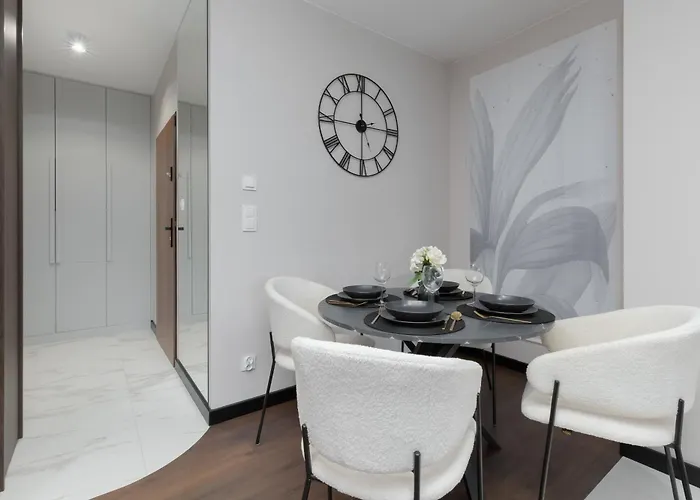 Prestige Elegant In With Sauna, Gym And Parking By Renters Gdańsk