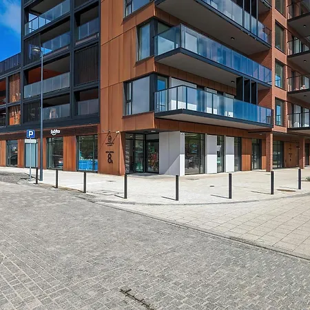 Prestige Elegant In With Sauna, Gym And Parking By Renters *