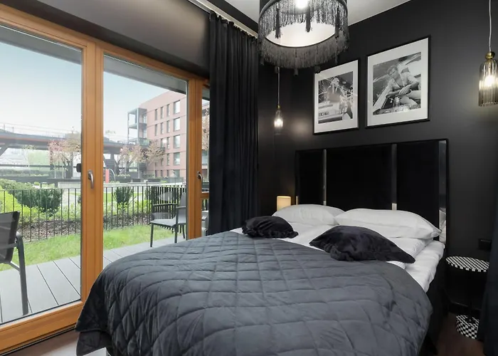 Prestige Elegant In With Sauna, Gym And Parking By Renters Apartment